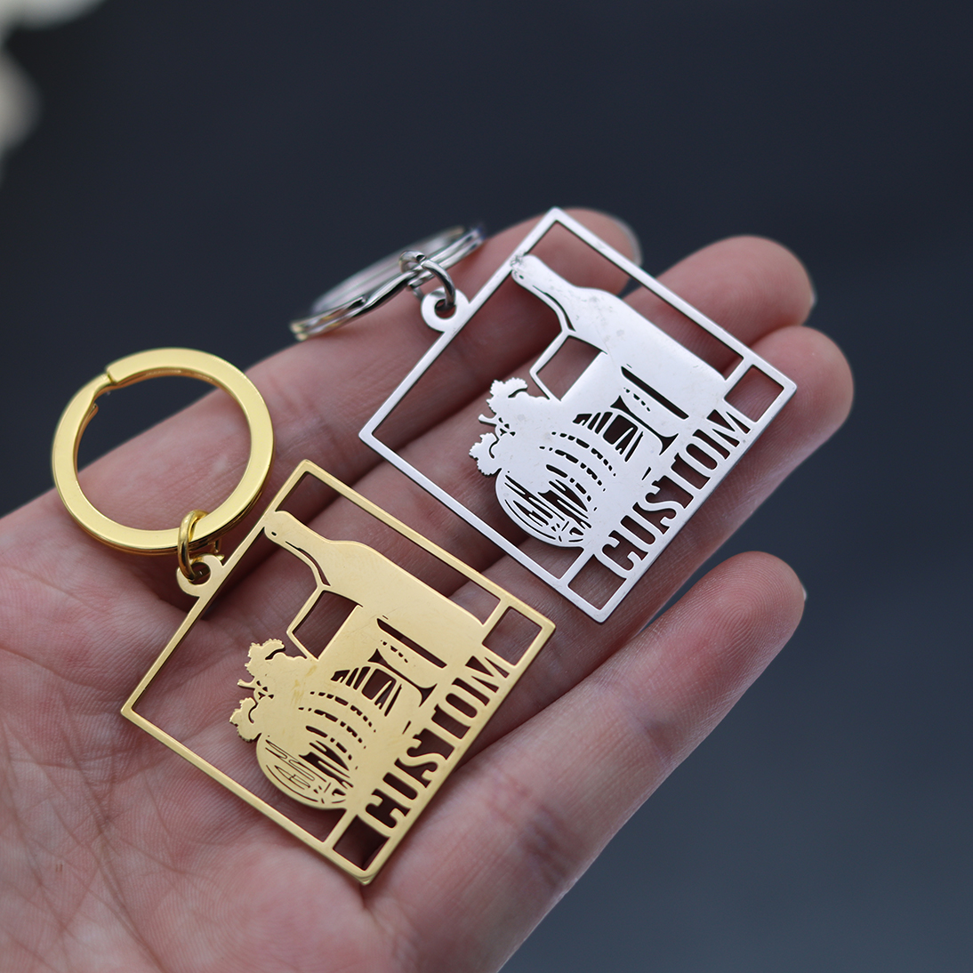 QIAMNI Custom Name Engraved Da - Wine With Beer Name recensione e prezzo