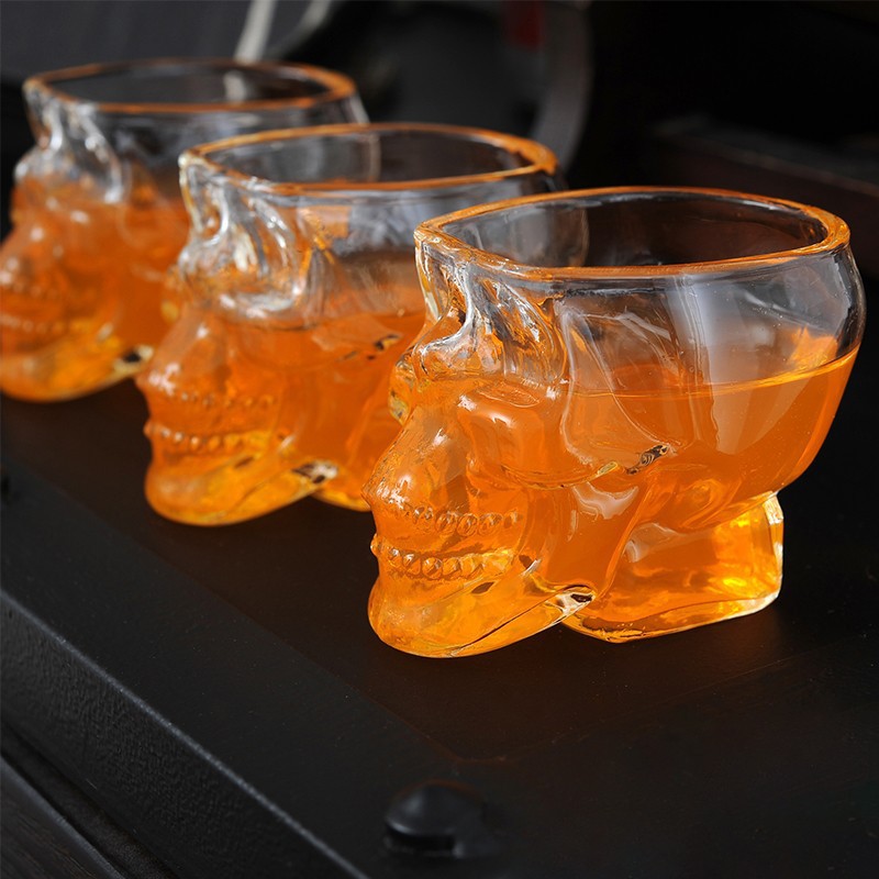 Creative Glass Skull Beer Mug  - Wine To Beer To Liquor recensione e prezzo