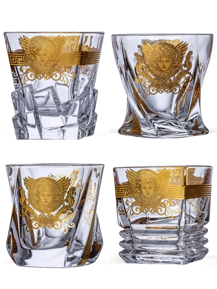 Medusa Gold Head Painted Whisk - Wine To Beer To Liquor recensione e prezzo