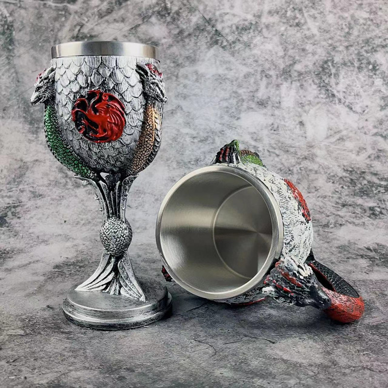 Stainless Steel Resin Thrones  - Wine Beer Europe recensione e prezzo