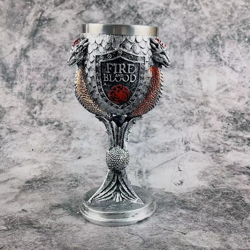 Stainless Steel Resin Thrones  - Wine Beer Europe recensione e prezzo