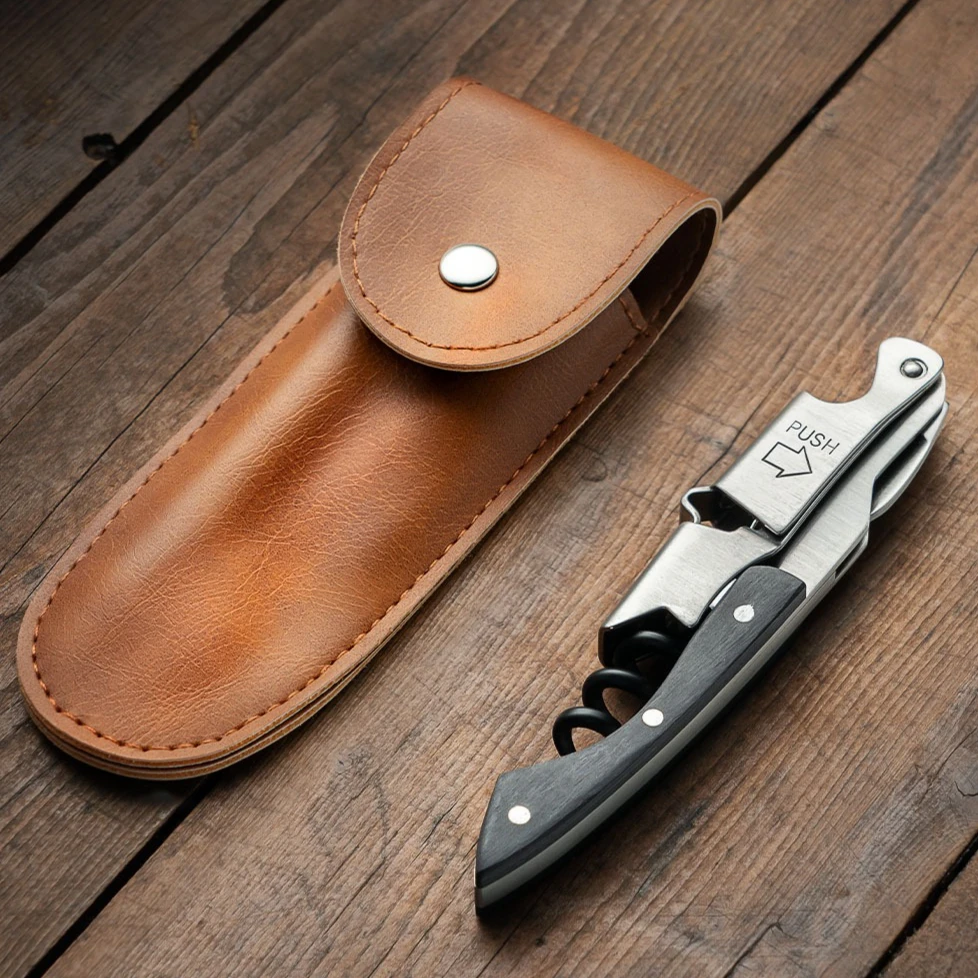Wine Bottle Opener Custom Text - Wine With Beer Name recensione e prezzo