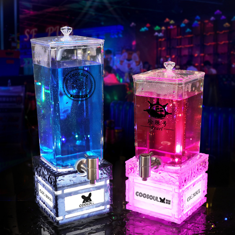 Bar illuminated beer keg with  - Wine To Beer To Liquor recensione e prezzo