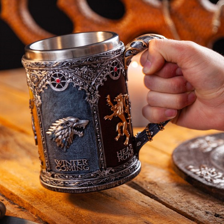 Stainless Steel Resin Thrones  - Wine Beer Europe recensione e prezzo