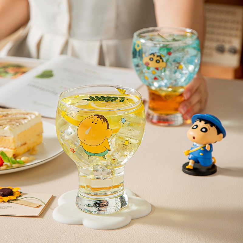 X&W 4Pcs Crayon Shin-Chan Glas - Wine X Beer recensione e prezzo