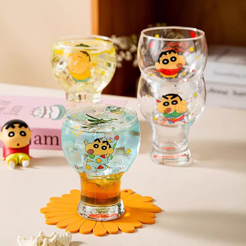 X&W 4Pcs Crayon Shin-Chan Glas - Wine X Beer recensione e prezzo